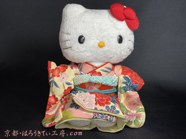 ハローキティぬいぐるみ