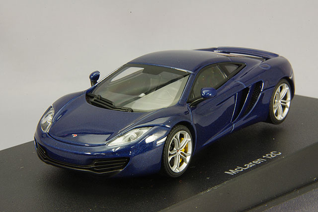 ミニチャンプス 1/18 マクラーレン MP4-12C 2011 マットグレー