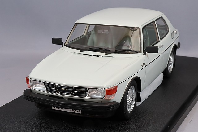 ノレブ 1/43 サーブ 900 ターボ コンバーチブル 1992 ブラック