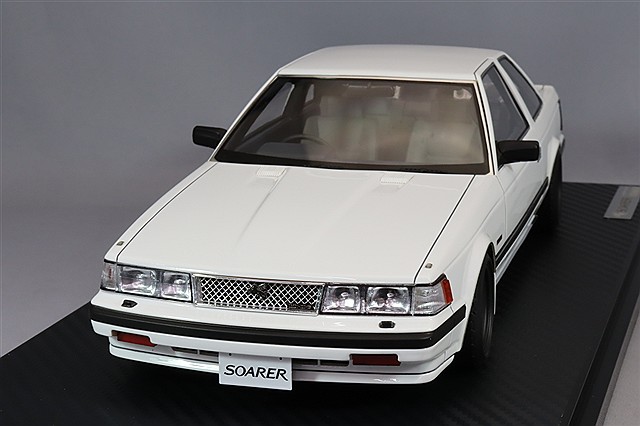 イグニッションモデル 1/18 日産 スカイライン 2000 GT-R (PGC10