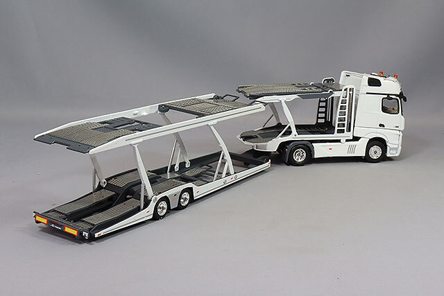 GCD 1/64 メルセデスベンツアクトロス 2 ホワイト