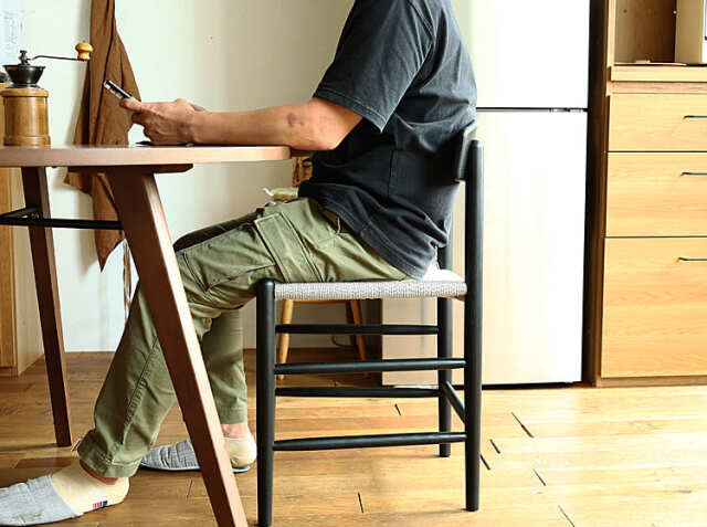 円形ダイニングテーブル form(フォーム) ブラウンタイプ｜北欧