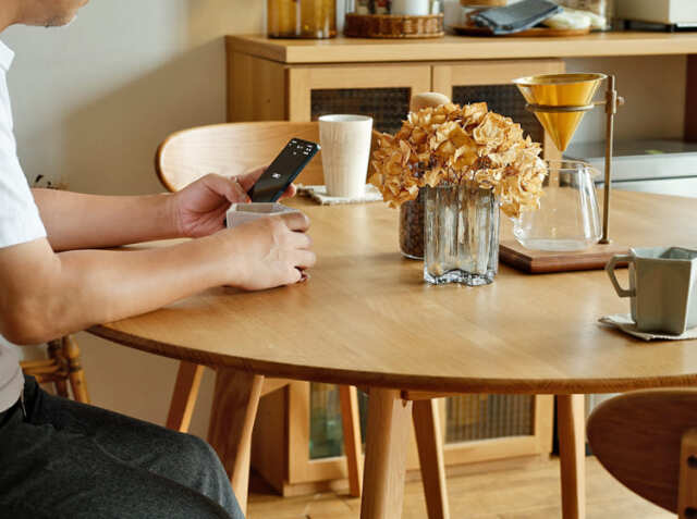 円形ダイニングテーブル RIVER（リバー）直径120cmタイプ｜北欧