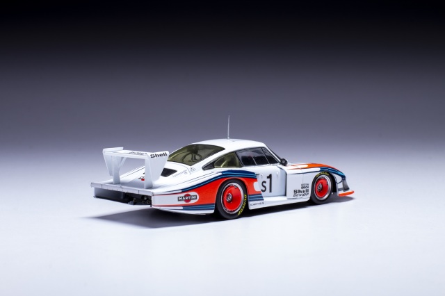 ixo/イクソ ポルシェ 935/78 Moby Dick 1978年シルバーストーン6時間