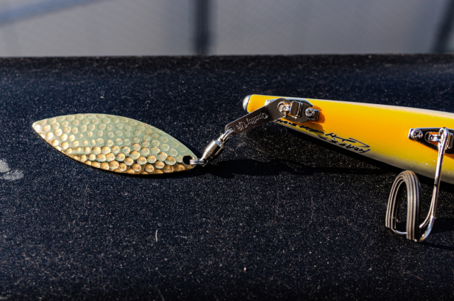 Quality Life『Plate Runner Mustang (プレートランナーマスタング)』