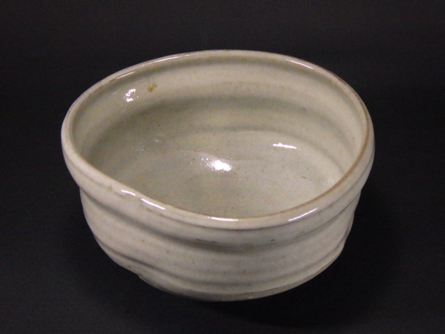 加藤春永（嵯峨窯灰釉轡抹茶茶碗）