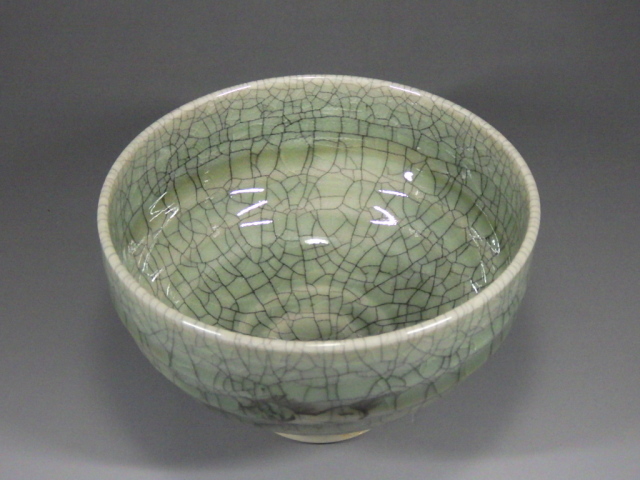 志賀忠吉（大堀相馬焼青磁左馬抹茶茶碗）