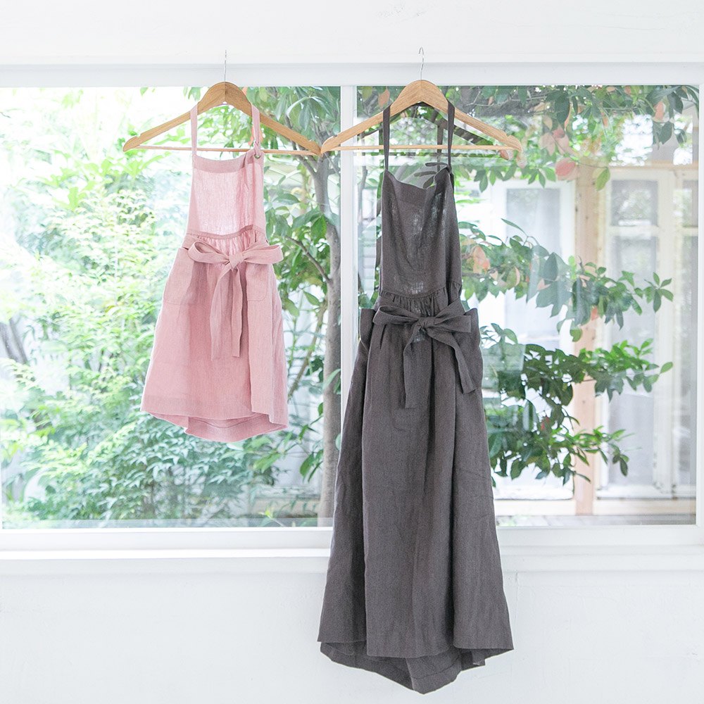 3世代で共有する、思い出とともにに育つエプロン】リネンキャンバス