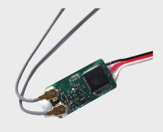 Futaba 2.4G S.BUS 受信機 R2000SBM （S-FHSS） R／C ネットショップ