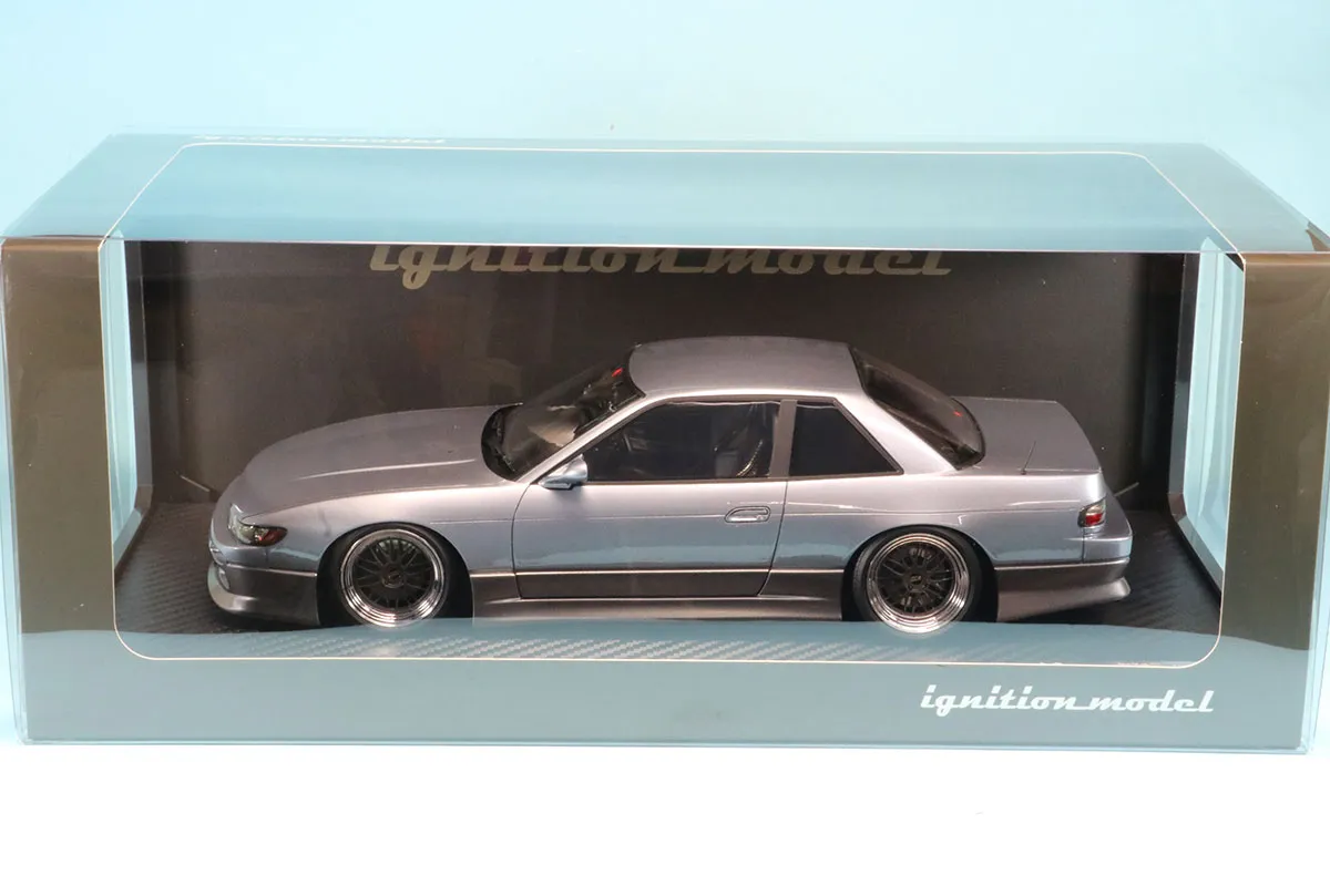 イグニッションモデル 1/18 ヴェルテックス ニッサン S13 シルビア