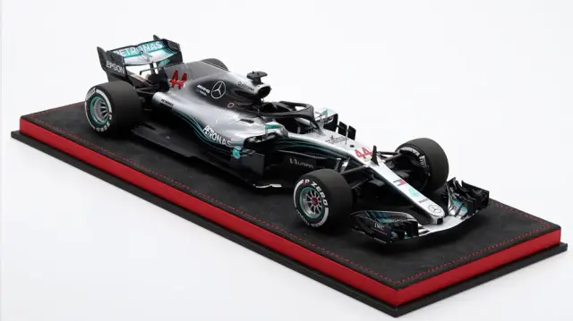 海外ショップ特注スパーク 1/18 メルセデス AMG W09 ブラジルGP 2018 L