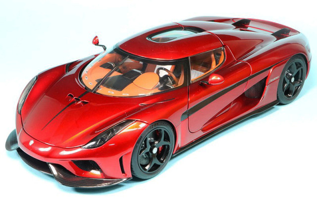 オートアート 1/18 ケーニグセグ レゲーラ キャンディレッド 79026