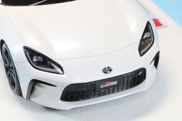 アイドロン 1/18 トヨタ GR86 40thアニバーサリーリミテッド 2023