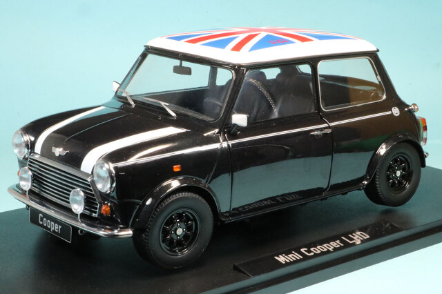 KKスケール 1/12 ポルシェ 356A スピードスター 1955 ホワイト ドア