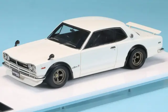 イグニッションモデル 1/18 ニッサン スカイライン 2000 GT-R KPGC10
