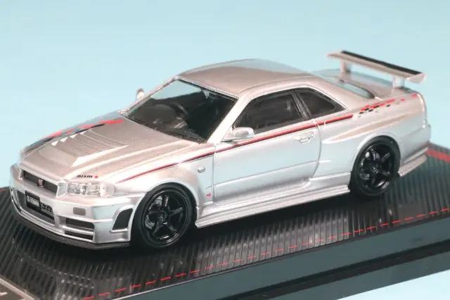 イグニッションモデル 1/18 イニシャルD ニッサン スカイライン GT-R V