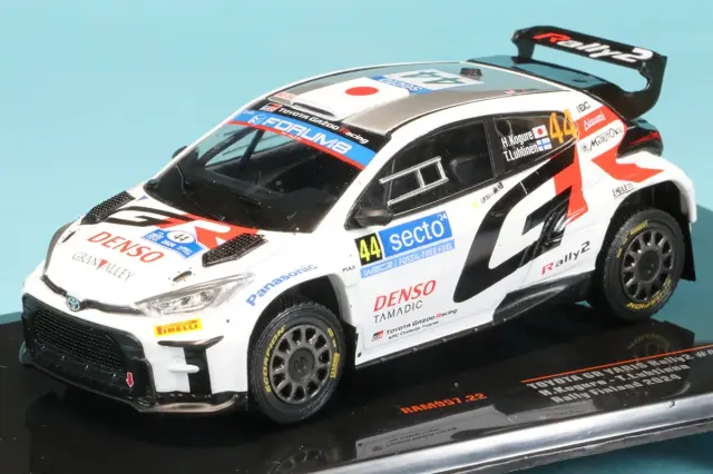 1/18 トヨタ GR ヤリス Rally1 #17 スペシャルカラー 1/18 トヨタ GR