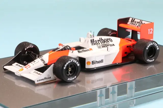 スタジオ27 デカール 1/20 フェラーリ F1-2000 カーボンデカール
