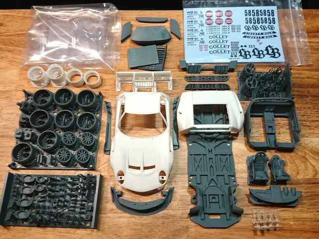 ロム特注スパーク 1/43 レイトンハウス マーチ 881 サンマリノGP 1989