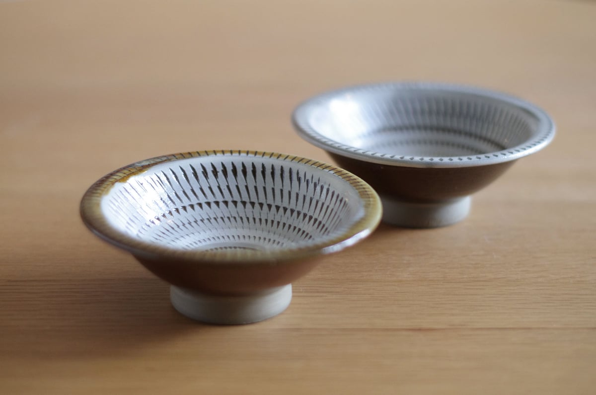 小鹿田焼 柳瀬晴夫窯 4寸深皿 茶 小鉢 和食器 民藝 飛び鉋 釉薬 器