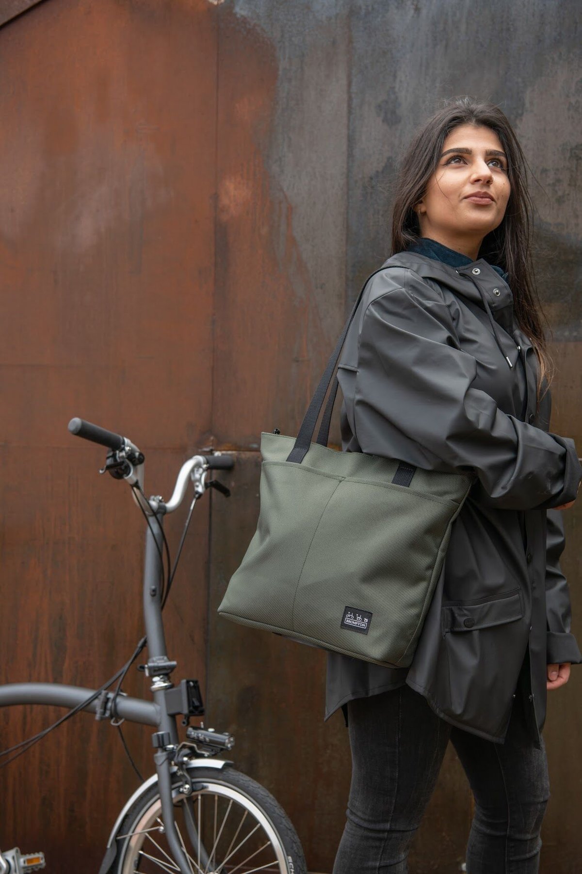 BROMPTON Borough Tote Bag Small in Olive（Tote B