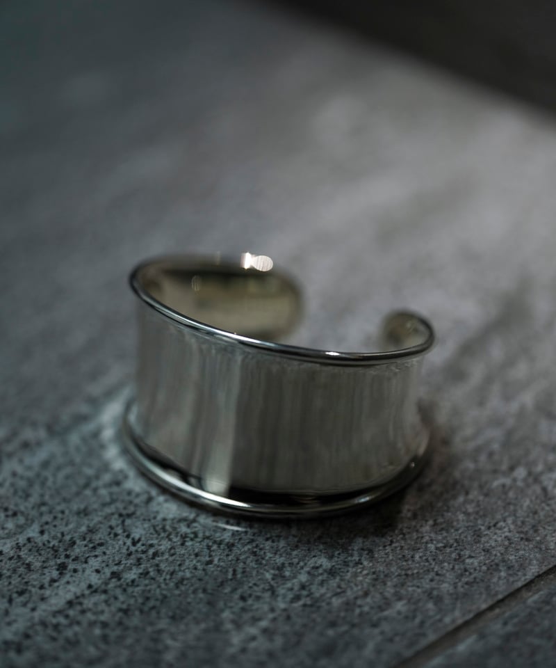 OX JEWELRY High-End SILVER CURVE BANGLE | MB -t