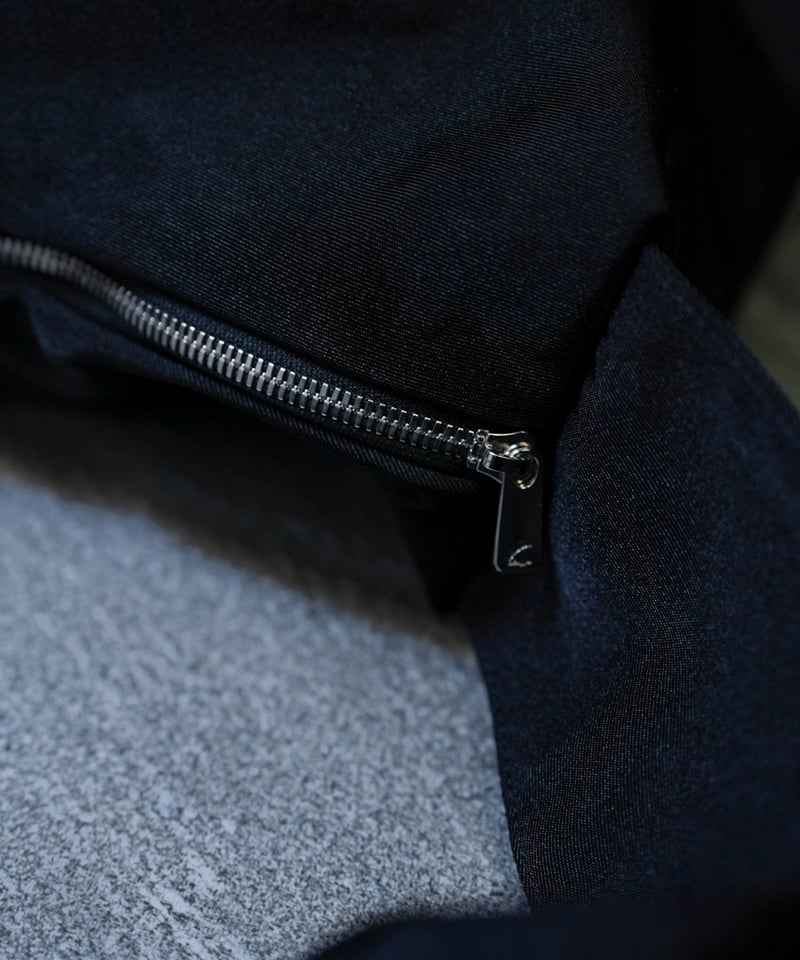 MB ULTIMATE FABRIC ハーフムーンボディバッグ BIG | MB -there