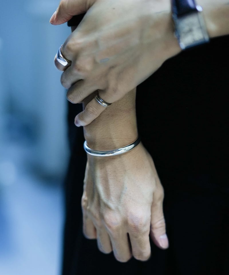 OX JEWELRY Silver Curve Bangle | MB -there is a