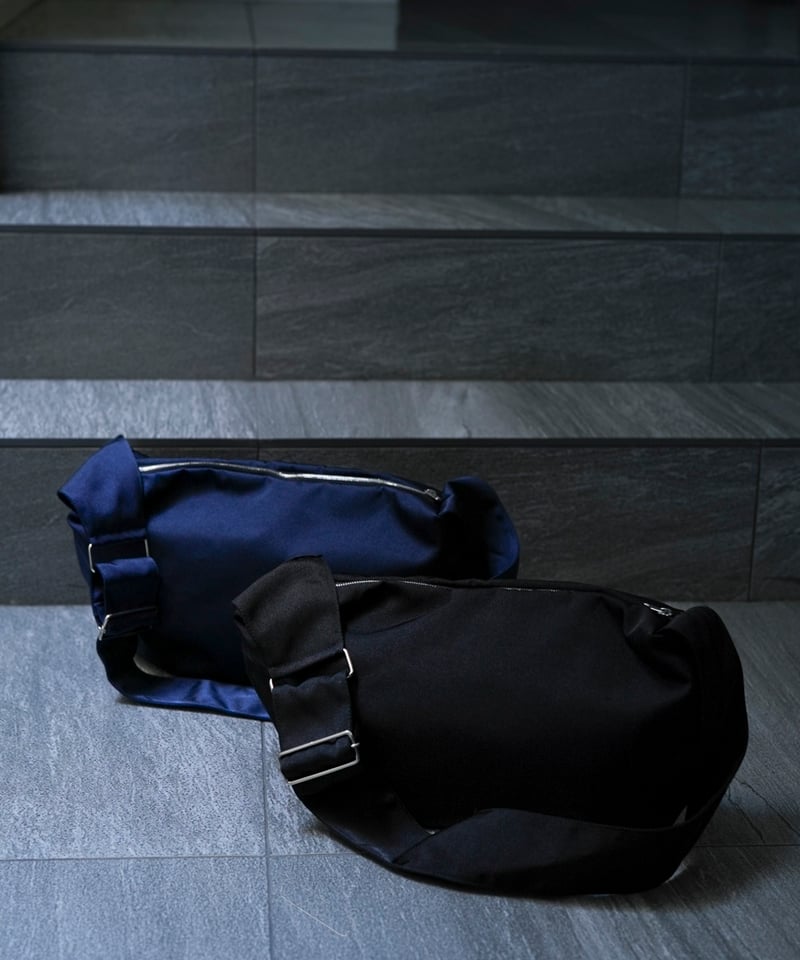 MB ULTIMATE FABRIC ハーフムーンボディバッグ MINI | MB -ther