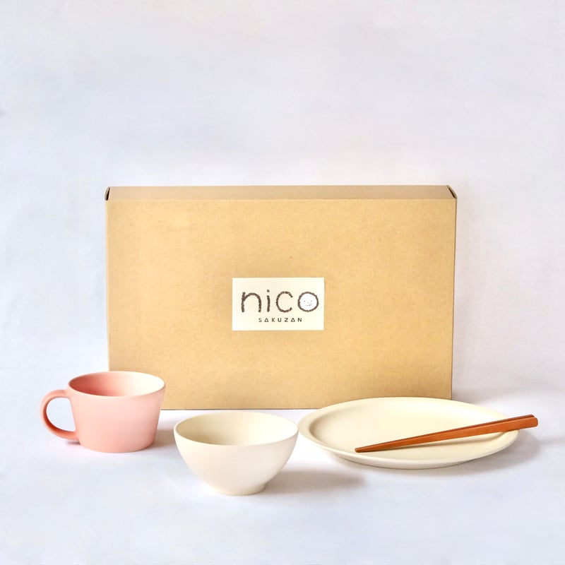 Sara Kids Set | SAKUZAN 公式オンラインストア