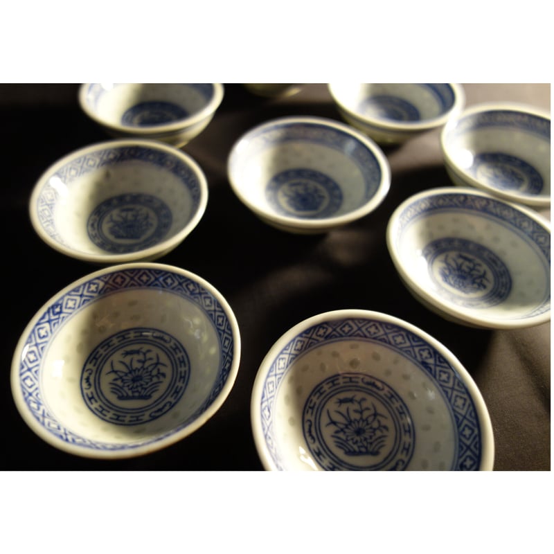 香港☆中国景徳鎮】蛍焼き・青花 / 豆皿 #3022822N | Skip Rain【躍雨】