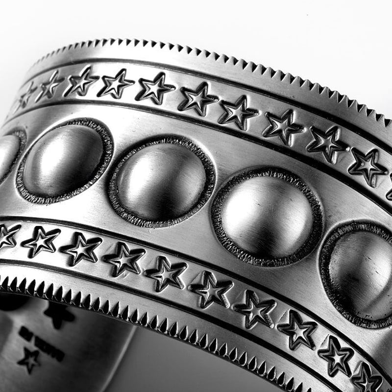 CODY SANDERSON - 1.5Inch 9 Moons w/Stars Coin E