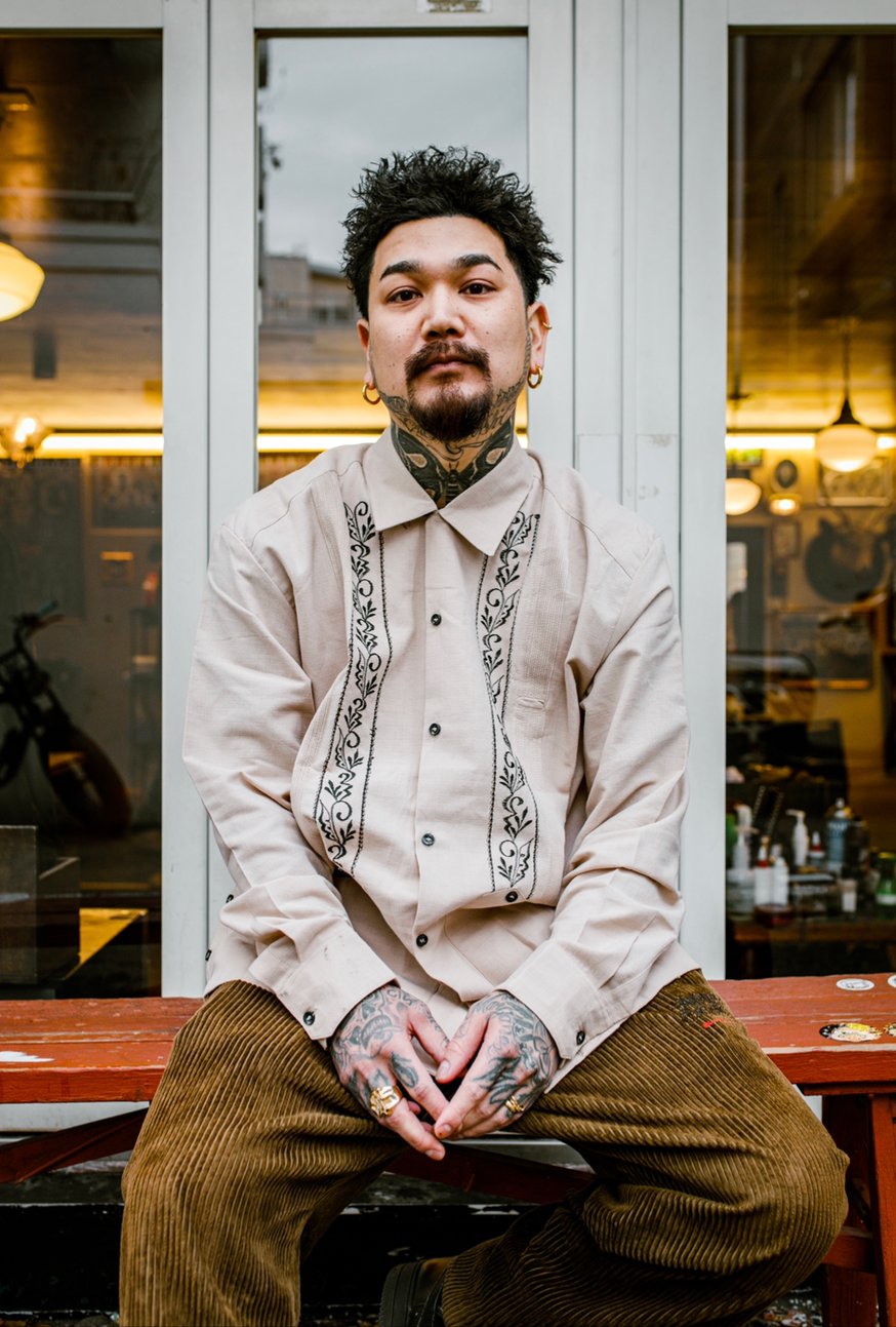 GUAYABERAサイズ参考写真 | Estrella Standard Guayabera