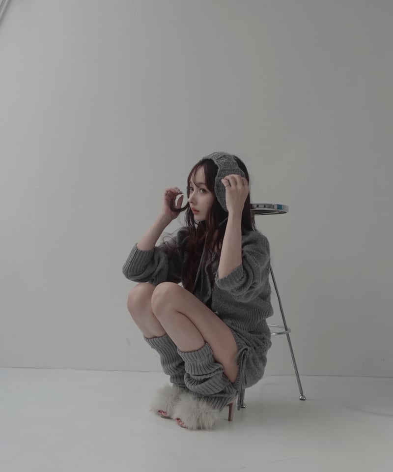 フロントクロスニットカーディガン / Front Cross Knit Cardigan |