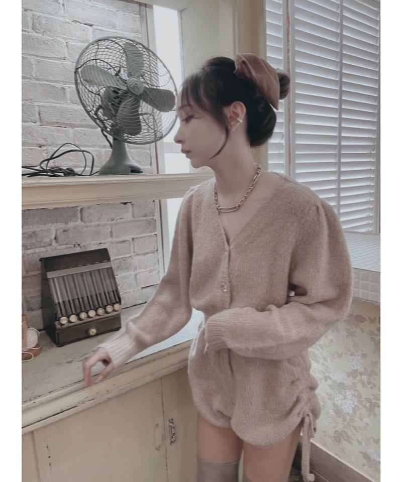 フロントクロスニットカーディガン / Front Cross Knit Cardigan |