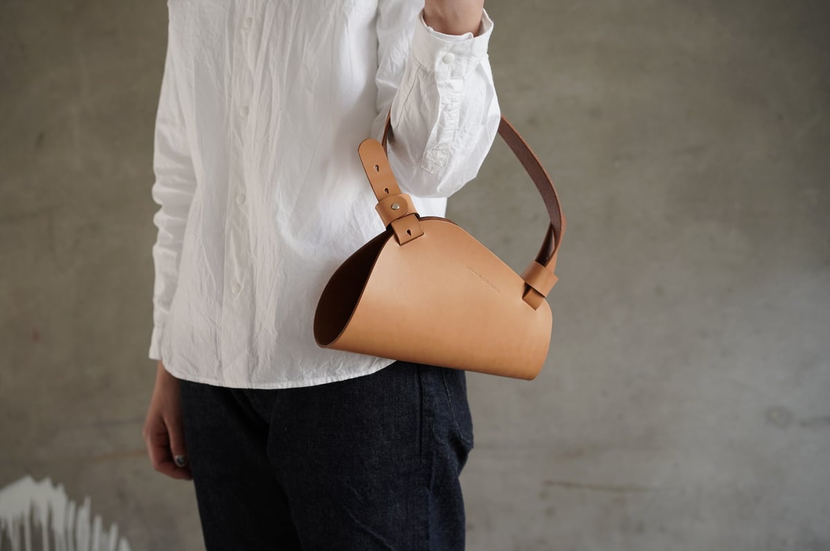 lille og stor / flower bag (S ) / camel | cont