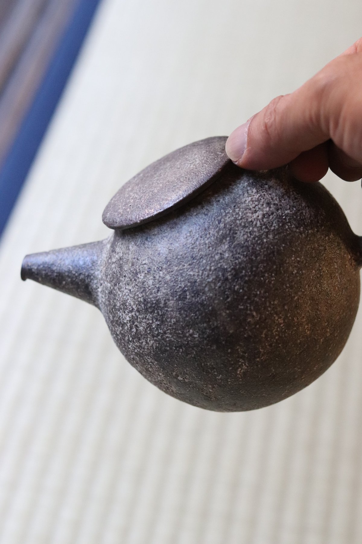 村上躍 白灰化粧ポット | 丹羽茶舗