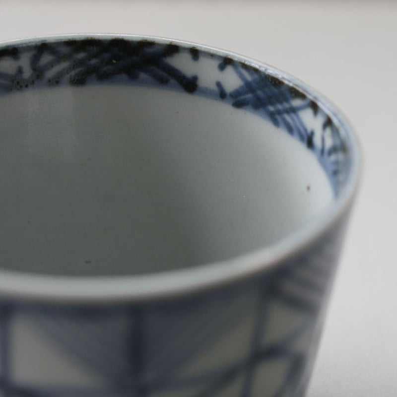 S-200 古伊万里 KOIMARI 染付 幾何格子文 蕎麦猪口 | imarimaru