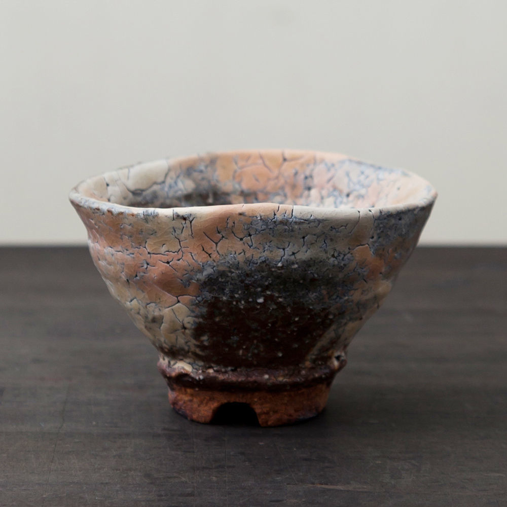 陶器 萩焼 輪花 鬼萩ぐい呑(木箱入） 黒田岳 作 | 陶器 和食器 萩焼の