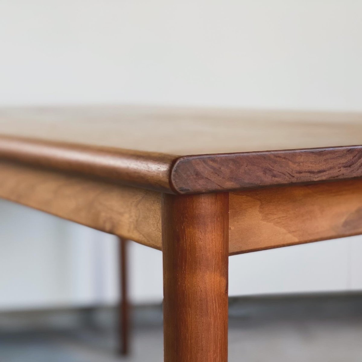 MM テーブル150x82 ウォールナット | THE NORDISK CIRKUS