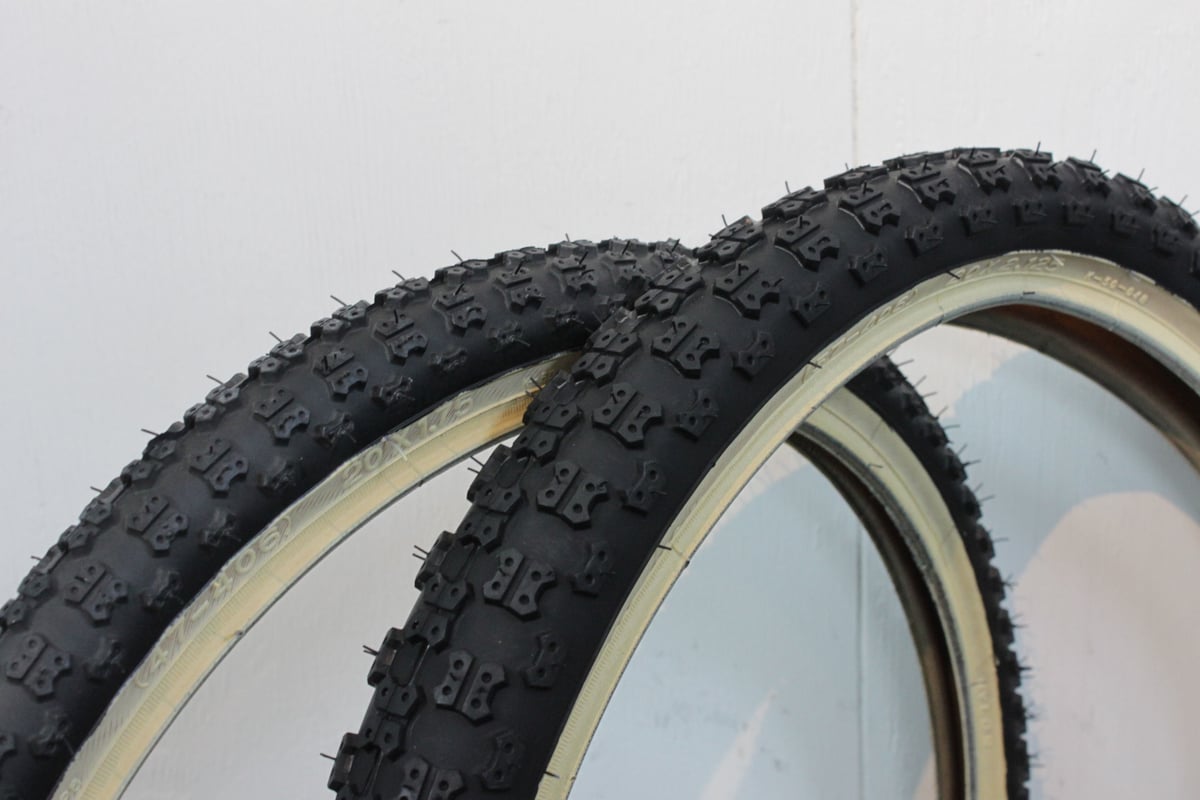 KENDA K50 COMP3 TYPE SKIN SIDE WALL 20 インチ OLD