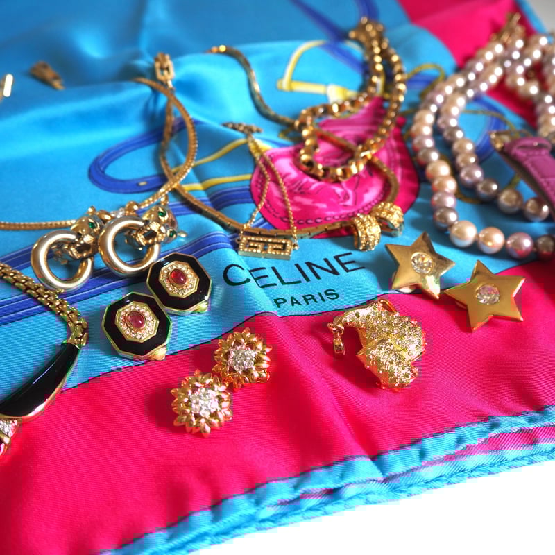 CELINE セリーヌ イタリア製 100％シルク ピンク 馬具モチーフ