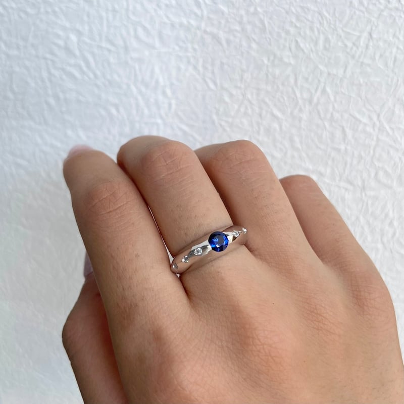 ブルーサファイアエッジリング（K18WG） | CARCAJOU online store