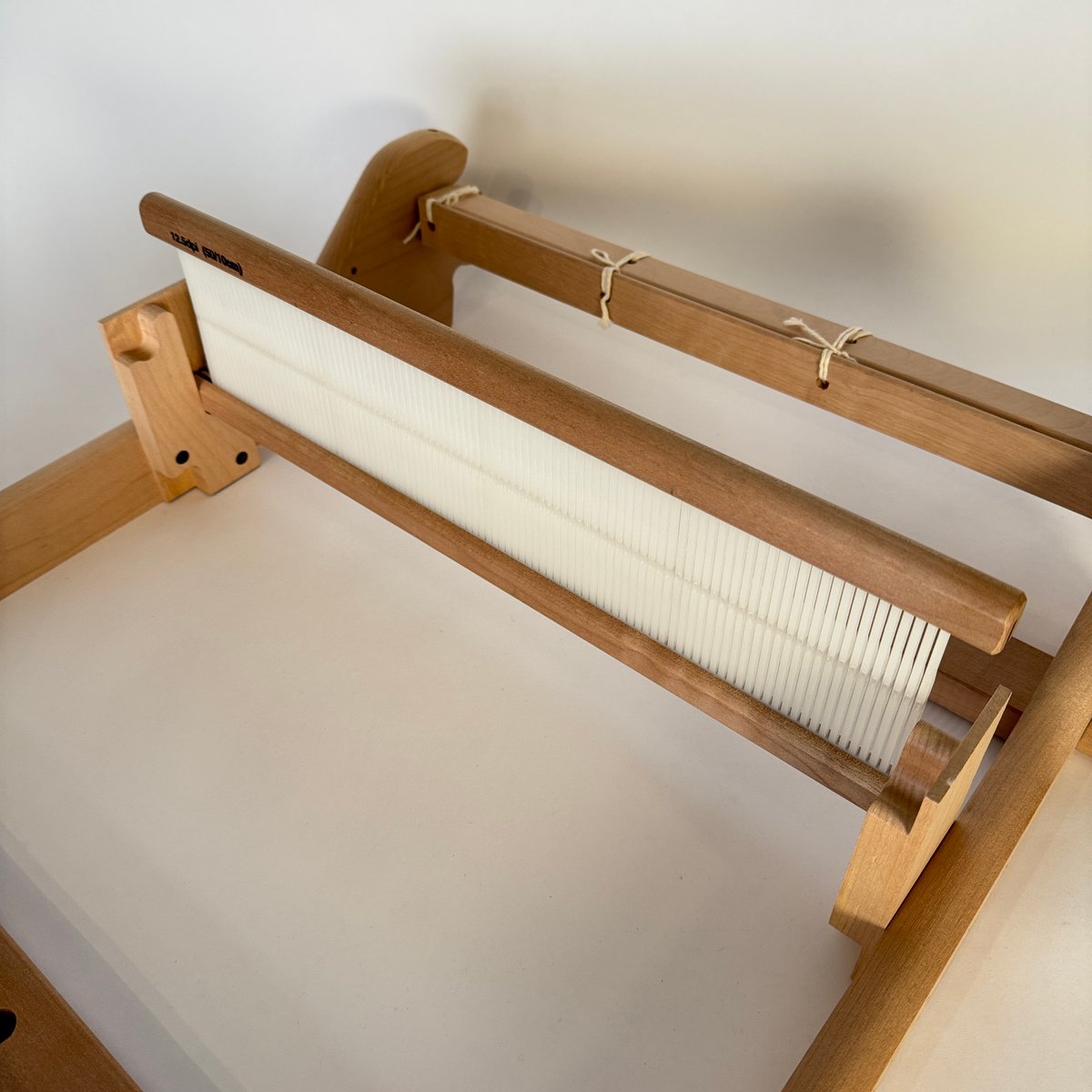 はとりさん専用　織美絵 卓上織り機 綜絖4枚（20・30・40・50羽） 手織り機「咲きおり」40cm＜30羽セット＞ | クロバー公式オンライン