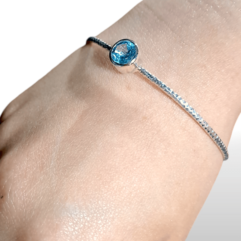 ブルートパーズ シルバーバングル ブレスレット | Le Papillon Jewelry