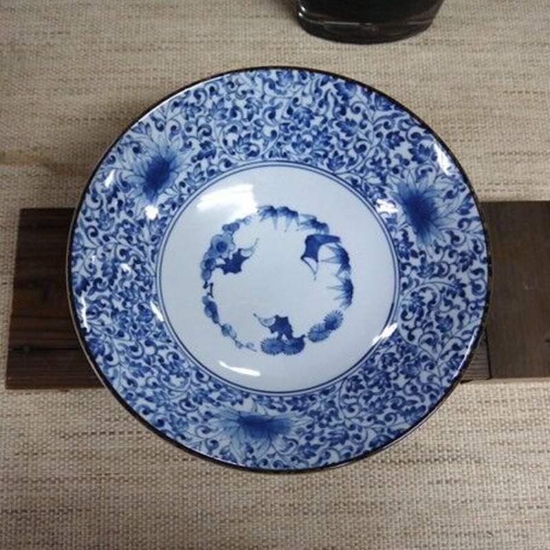 再入荷】古伊万里唐草大鉢 美濃焼 25.5x7.5cm 商品番号：bl-60718 | Mi