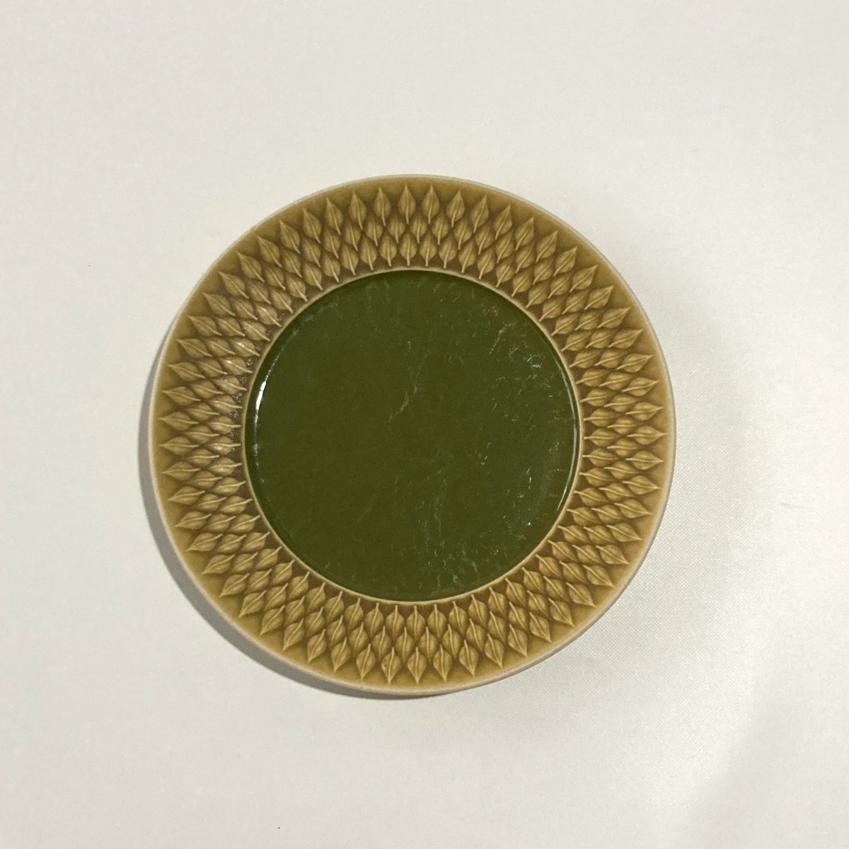 Quistgaard（クイストゴー）／Relief（レリーフ）／プレート25cm | HYGGE