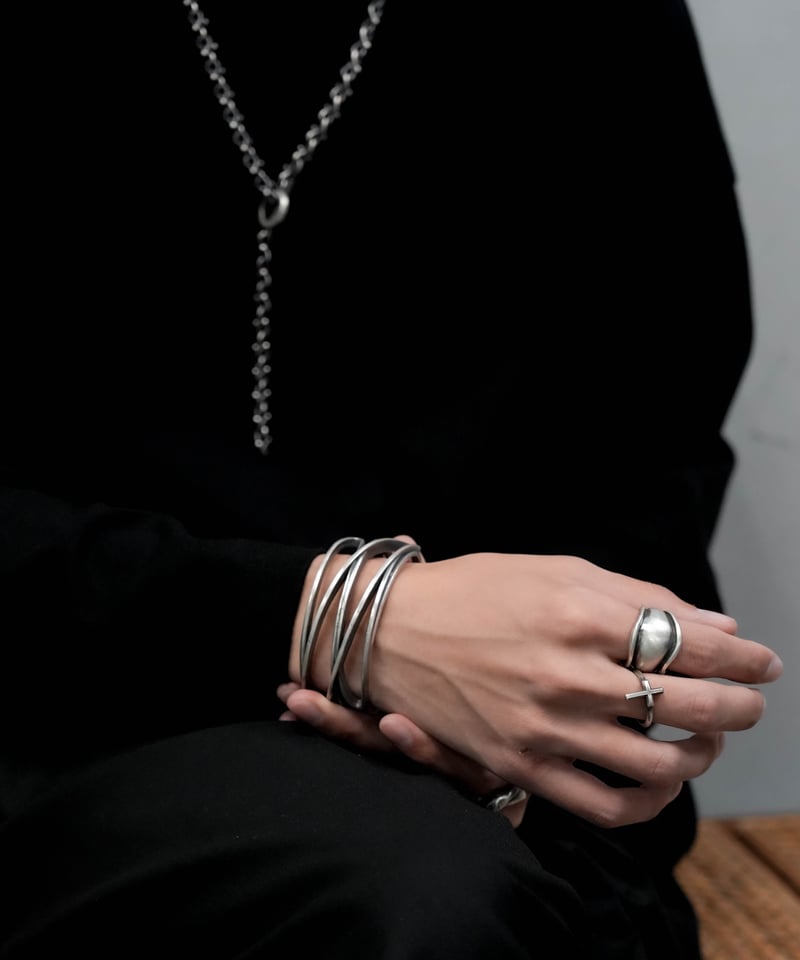 HIGH-END STRUCTURE WIDE BANGLE | CTHY