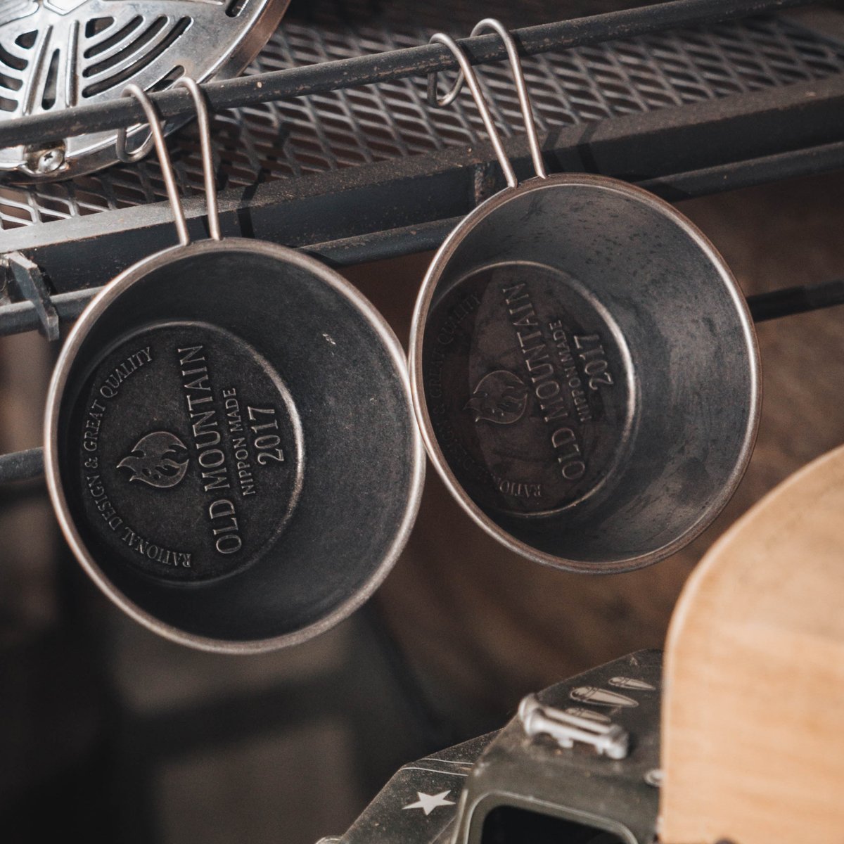 VINTAGE BLACK SIERRA | old mountain