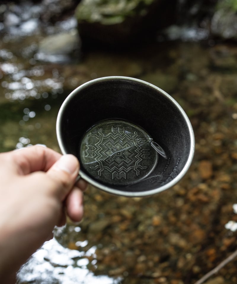 VINTAGE BLACK SIERRA | old mountain